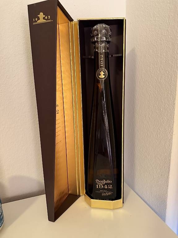Bevande alcoliche: Don Julio 1942 avec coffret  tequila premium – Usato da Carouge GE venduto da mil_hrf8