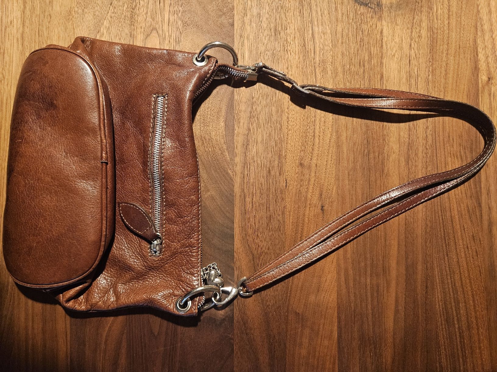 Taschen: Hübsche Ledertasche – Gebraucht aus Luzern von blackcat010 2