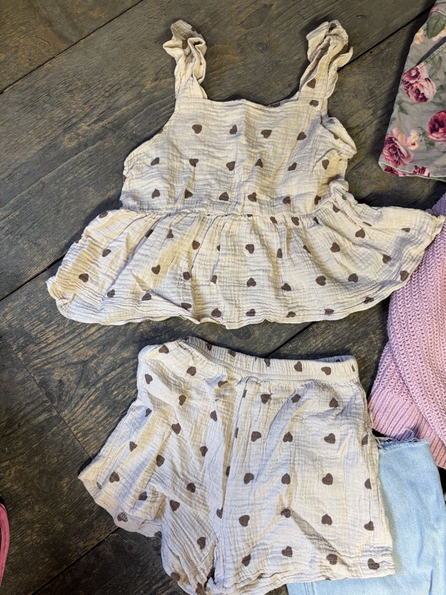 H&M Lotti & Set di vestiti: Mädchen Kleiderpaket Gr. 128 – Usato da Netstal venduto da ali_x5fx 1