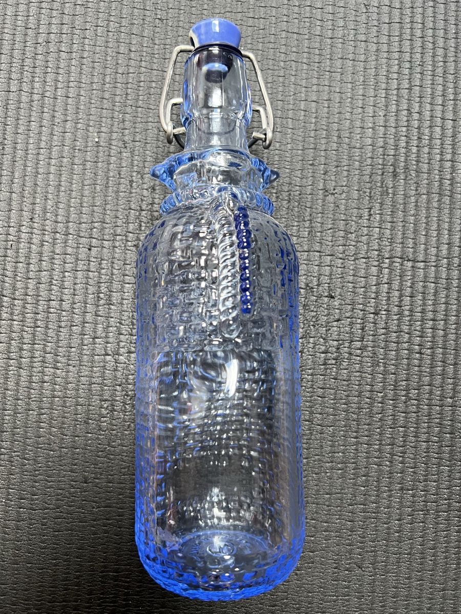 Bicchieri, Caraffe & Bottiglie: Wasserflasche  – Usato da Biel/Bienne venduto da aschimpool