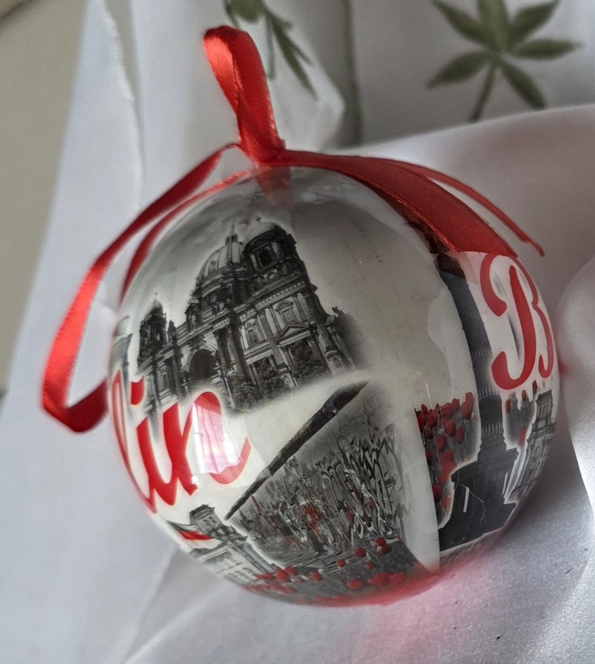 Tutte le decorazioni: Weihnachtskugel Berlin Branderburger Tor Siegelsäule  – Nuovo (secondo la descrizione) da Rickenbach BL venduto da nicole611 2