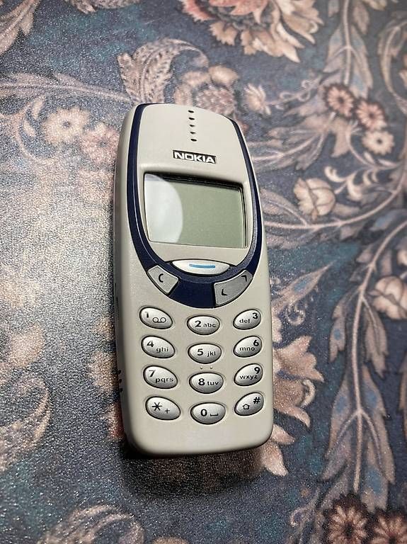 Telefoni cellulari / Smartphones: Nokia 3310 quasi neuf – Usato da Montreux venduto da Florianto