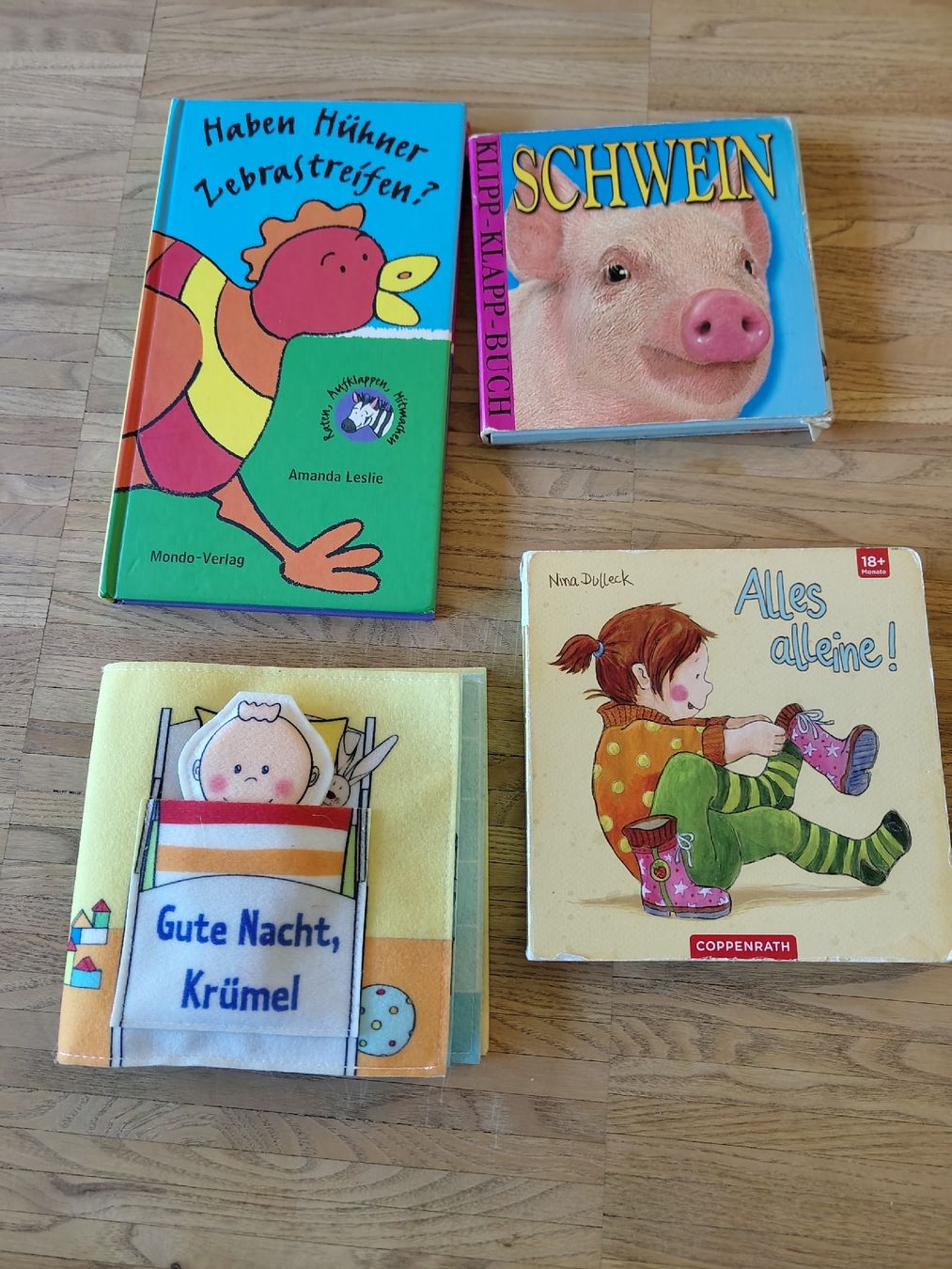 Bücher: Kinderbücher-Set: 4 Stk. Klapp-Buch, Stoff-Buch – Gebraucht aus Pratteln von Malvea
