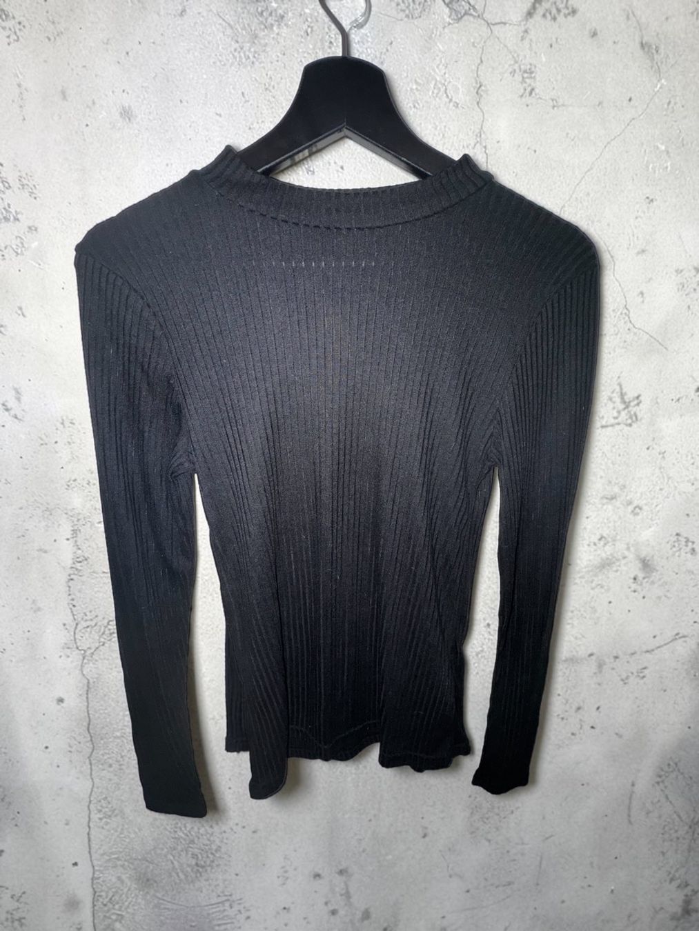 Maglioni & Felpe: Amisu Transparentes Rippstrick Top schwarz Gr. L – Usato da Bern venduto da MissionAusmisten