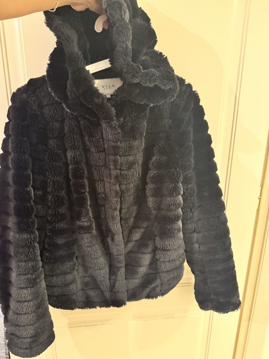 Vestes: Giacca pelosa nera S – D'occasion à Camignolo par maly86 4
