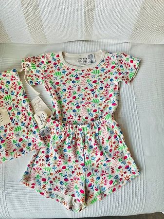 Wilson and Frenchie - Pyjama for 3-4 years old girl 