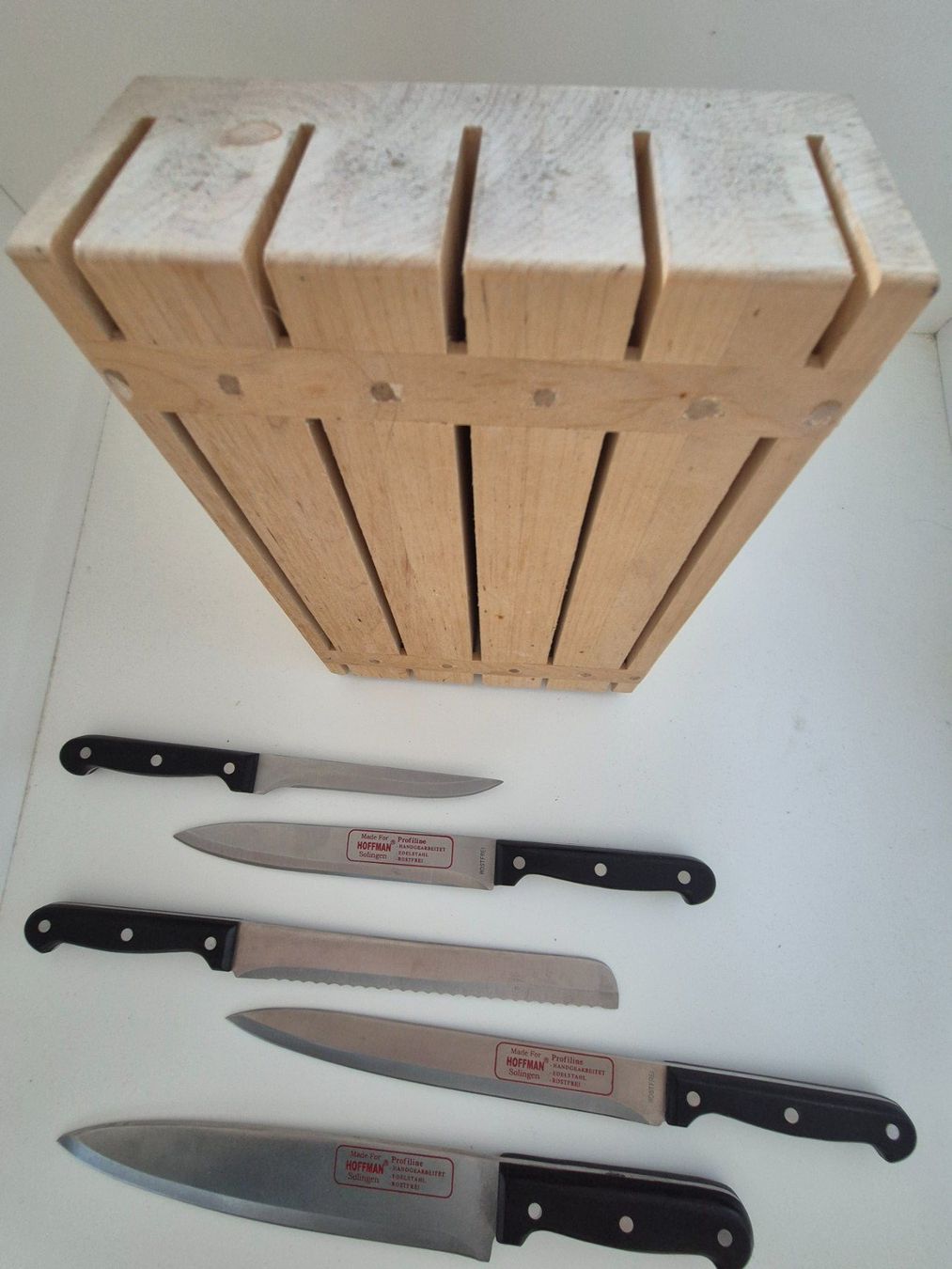 Coltelli: Messerblock Hoffman Solingen 5-teilig mit Holzblock – Usato da Eglisau venduto da nicij79 1