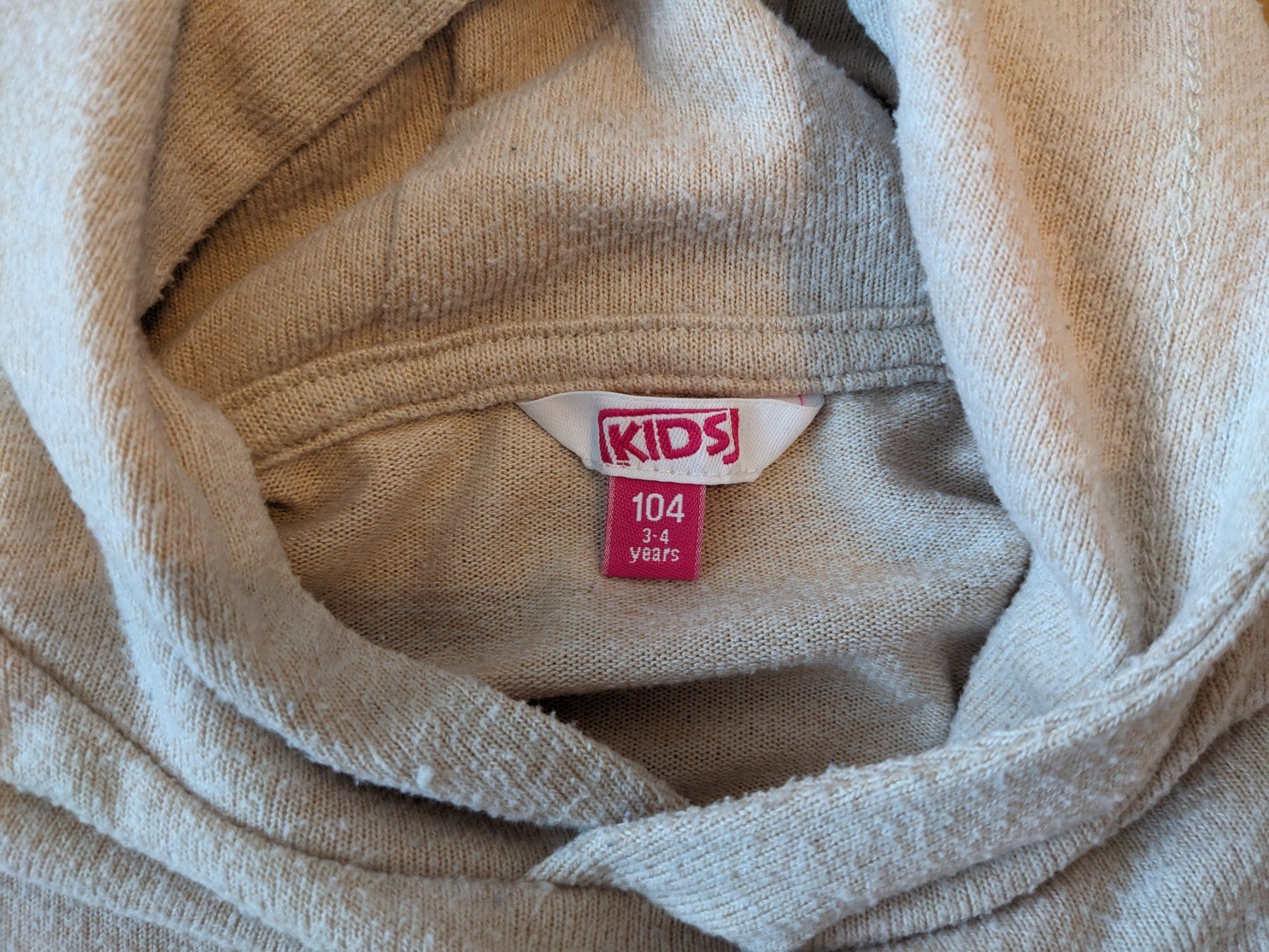Maglioni & Felpe: Pulli der Grösse 104 – Usato da Wald ZH venduto da andy_ch01 2