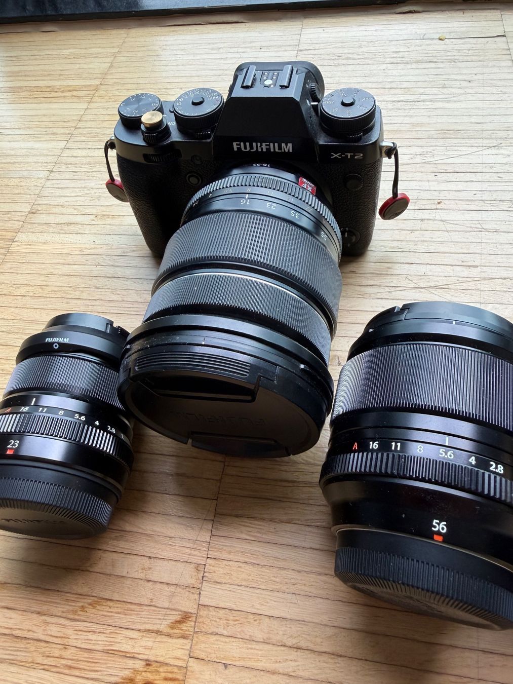 Fujifilm Kamera: Fuji X-T2 mit 3 Objektiven – Gebraucht aus Zürich von ThisEb 1