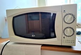 Micro-ondes FAR 700w