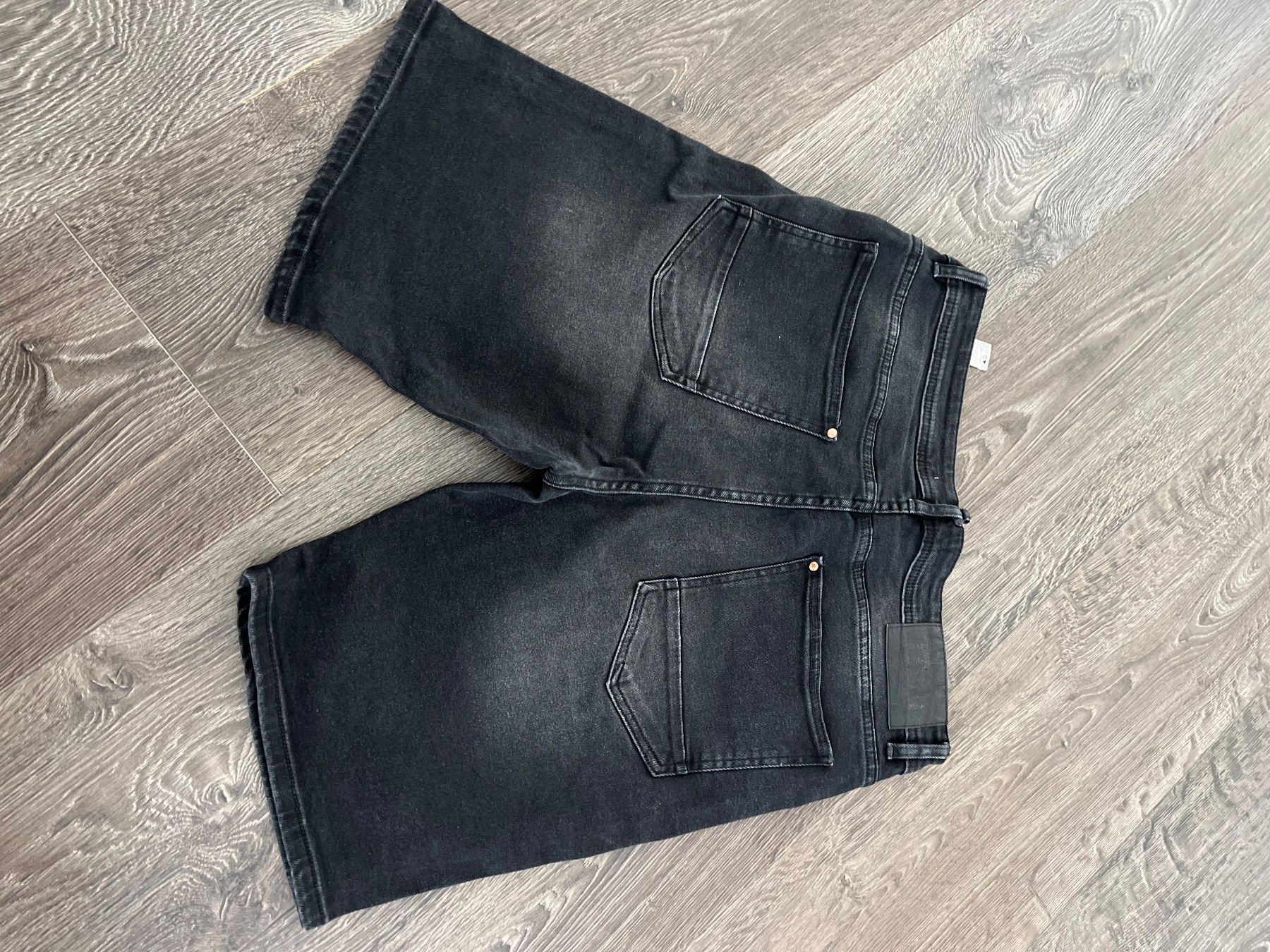 Zara Pantaloni: Zara Man kurze Hose Grösse 46 – Usato da Weiach venduto da LemonJuice1995 1