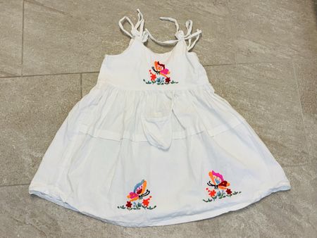 Alisa Design Sommerkleid, Gr. 110, Handarbeit, Top Zustand