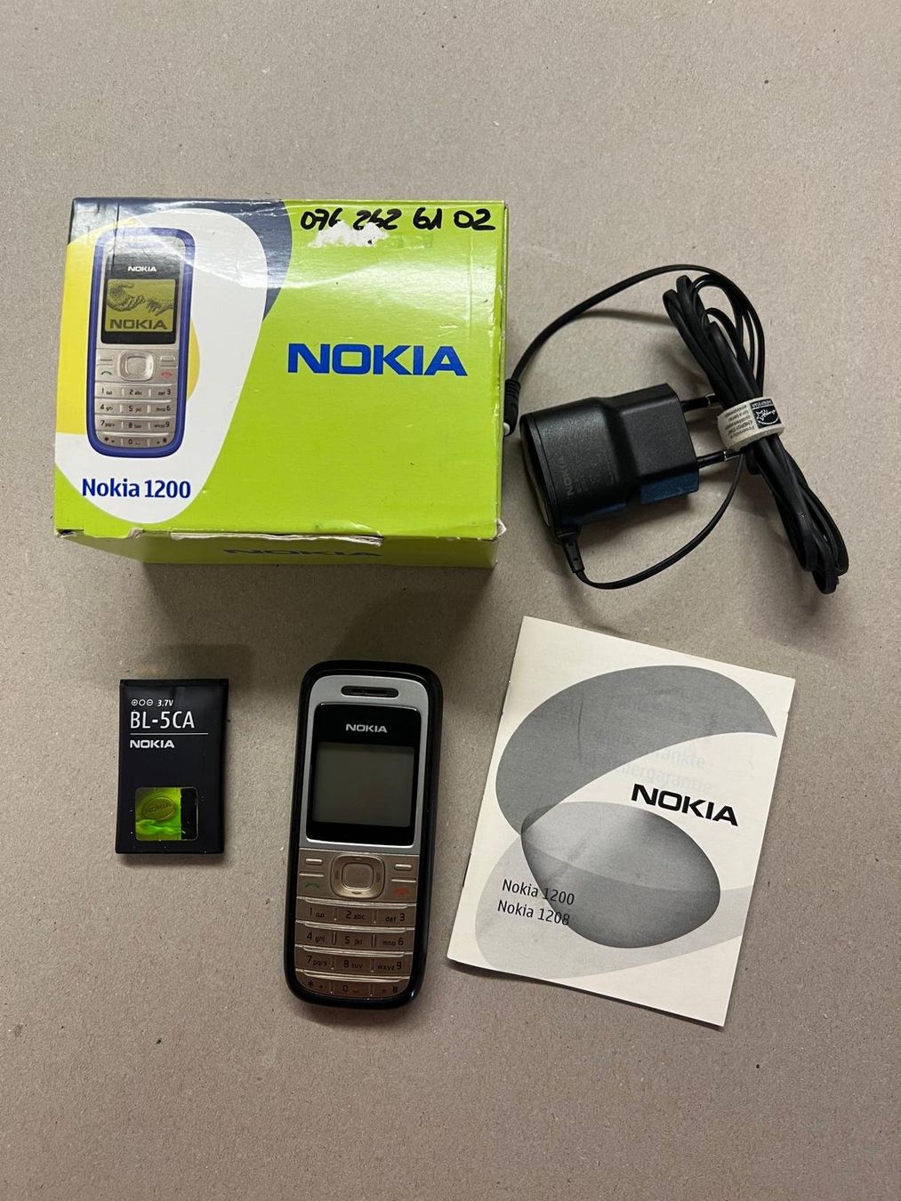Nokia Telefoni cellulari / Smartphones: Nokia 1200 ohne Batterie – Usato da Buchs SG venduto da malfmo