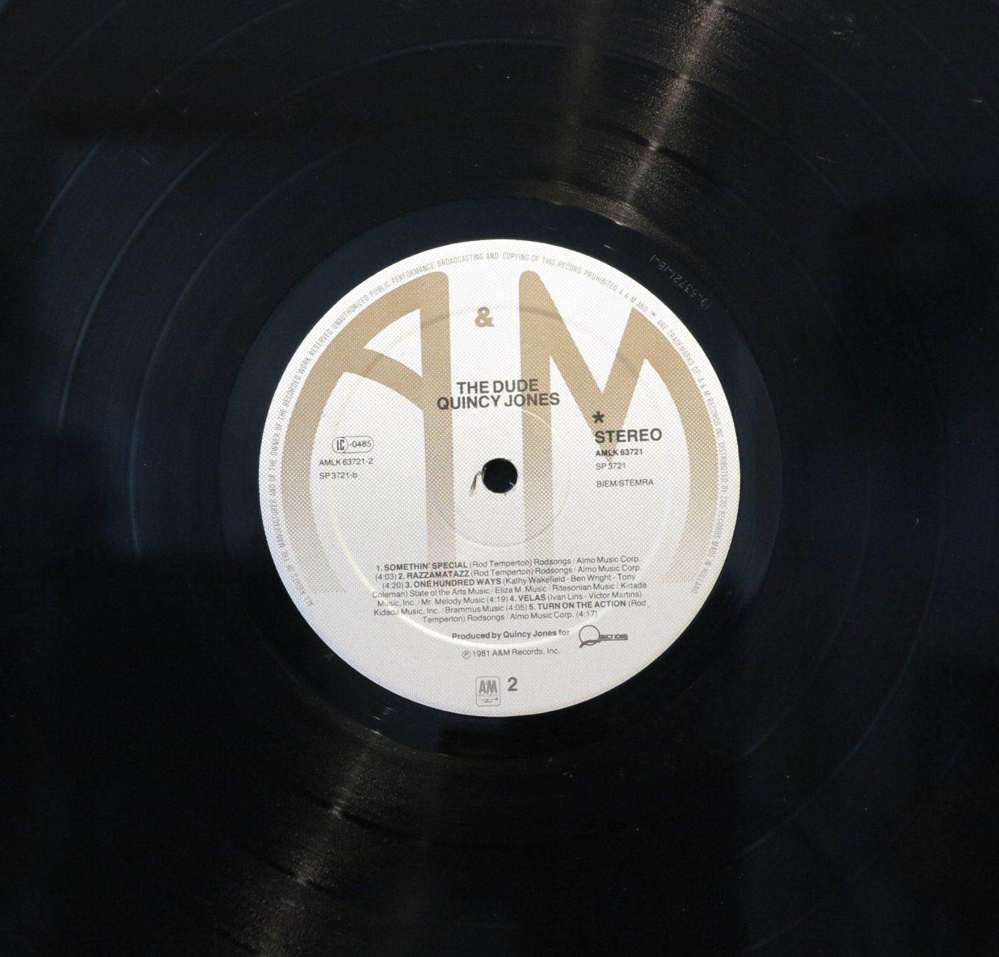 Dischi in vinile: Quincy Jones - The Dude / LP – Usato da Zürich venduto da Naim60 3