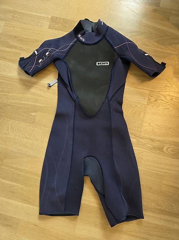 Tauchanzüge: Neopren- Anzug / Neopren / Shorty – Gebraucht aus St. Gallen von loveric