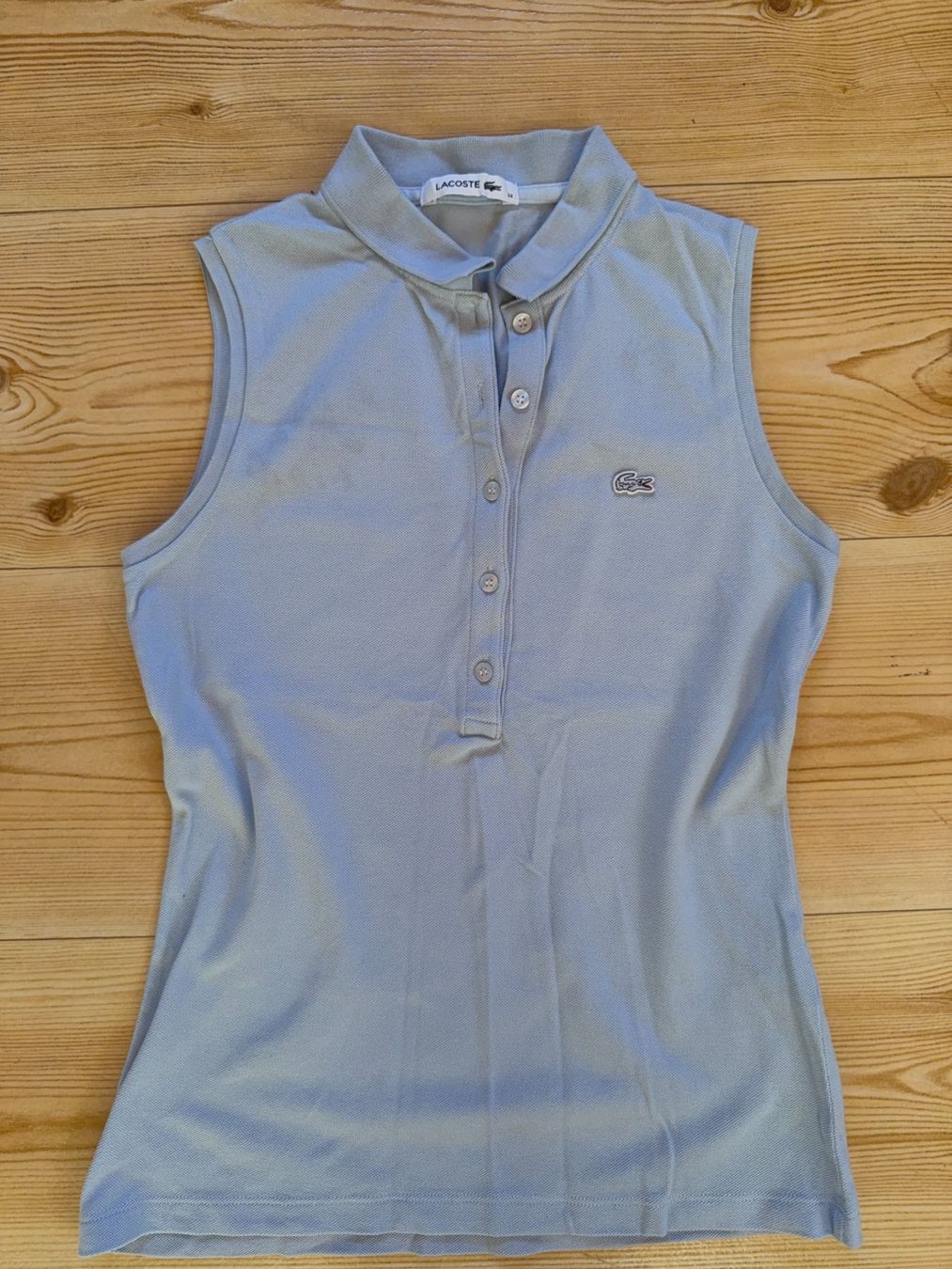 Lacoste Polo-Shirts: Polo Lacoste bleu ciel – Gebraucht aus Bulle von sop_ct6x