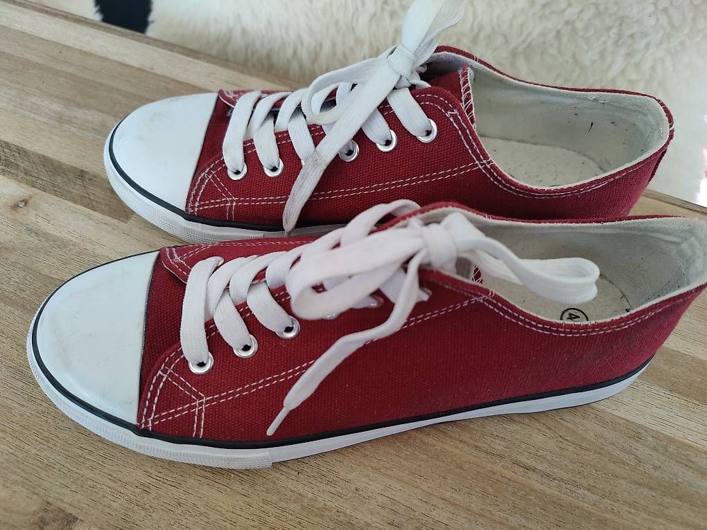 Scarpe da uomo: Memphis Sneaker Schuhe Grösse 40 – Usato da Stettfurt venduto da gutzli_al