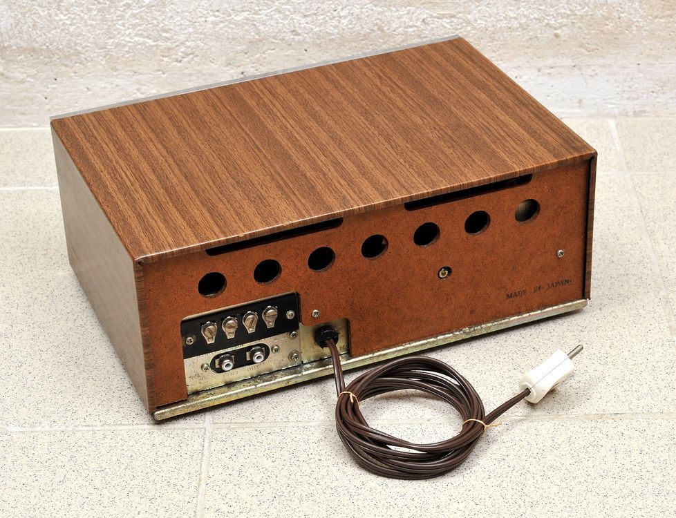 8Track Player Radio 8403 Auto Senn Sound AG Bern japan no geloso brionvega radio