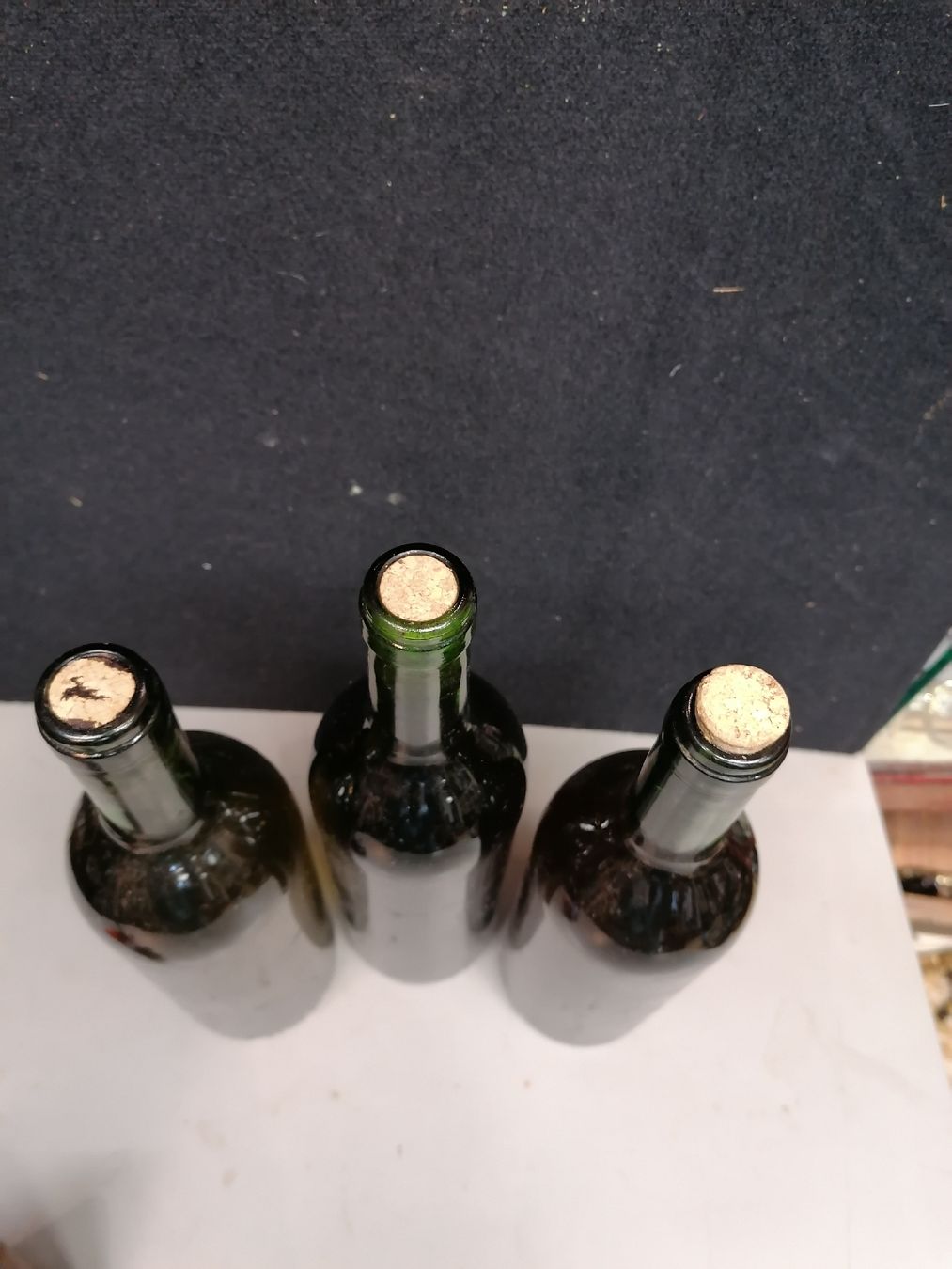 Bottiglie: 3 BOUTEILLES SURPRISE  – Nuovo (secondo la descrizione) da Genève venduto da Leboucheoreilles