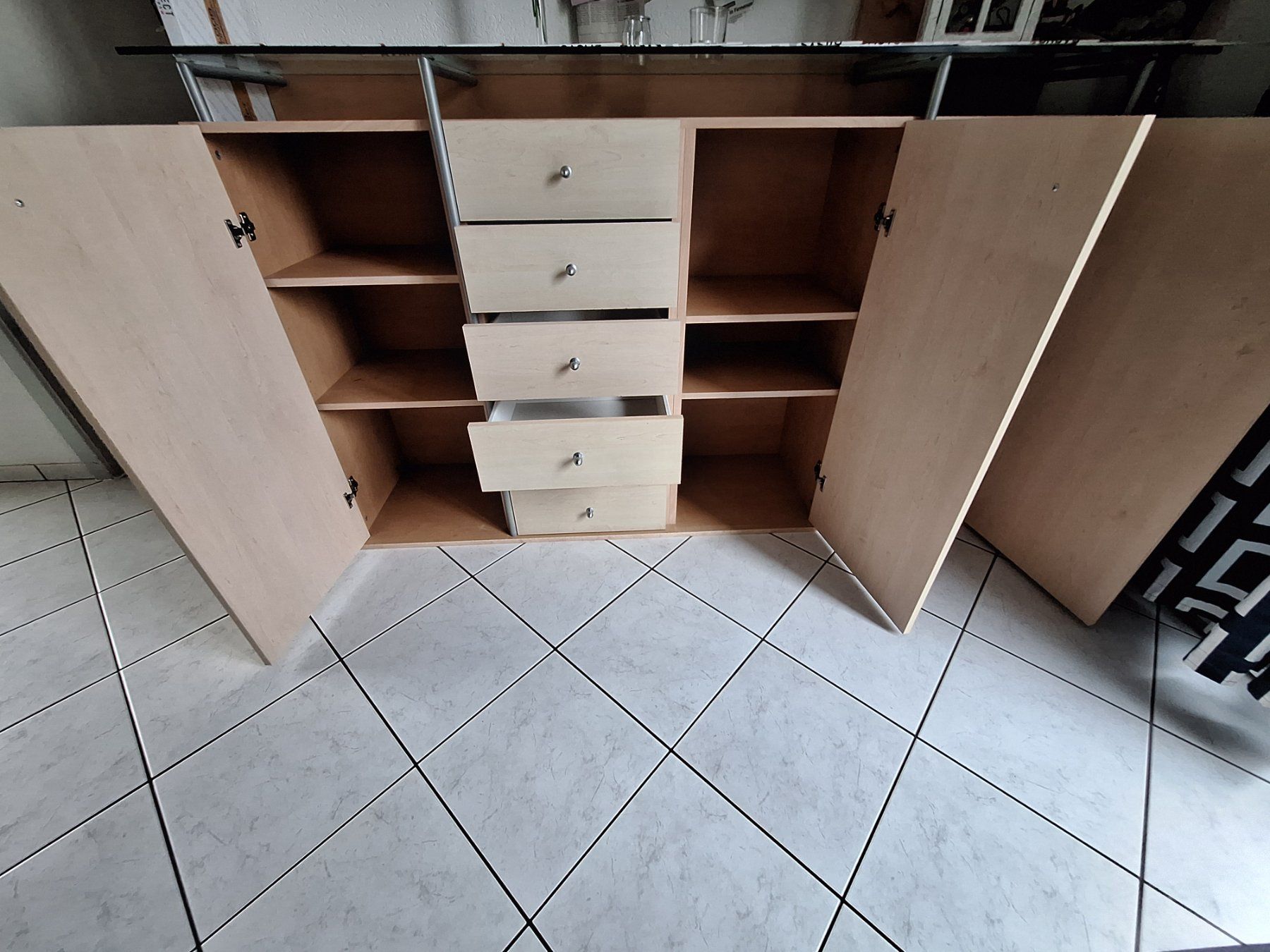 Cassettiere: Sideboard mit Glasplatte – Usato da diegten venduto da shira08 2