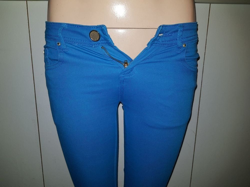 Jeans: Jeans PLACE DU JOUR    Taille / Grosse XS ...... – Usato da Cossonay-ville venduto da Super-Price-Quality 1