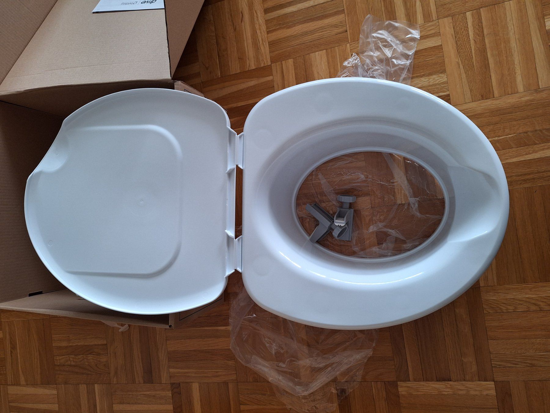 WC: Toilettensitzerhöhung mit Deckel – Nuovo e nell'imballaggio originale da Dagmersellen venduto da mountainmama 2