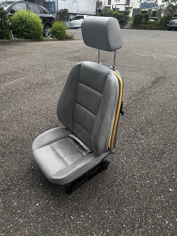 BMW Alle Autoersatzteile: E36 Coupé/Cabriolet Beifahrersitz – Gebraucht aus Oberkirch LU von Luri2506