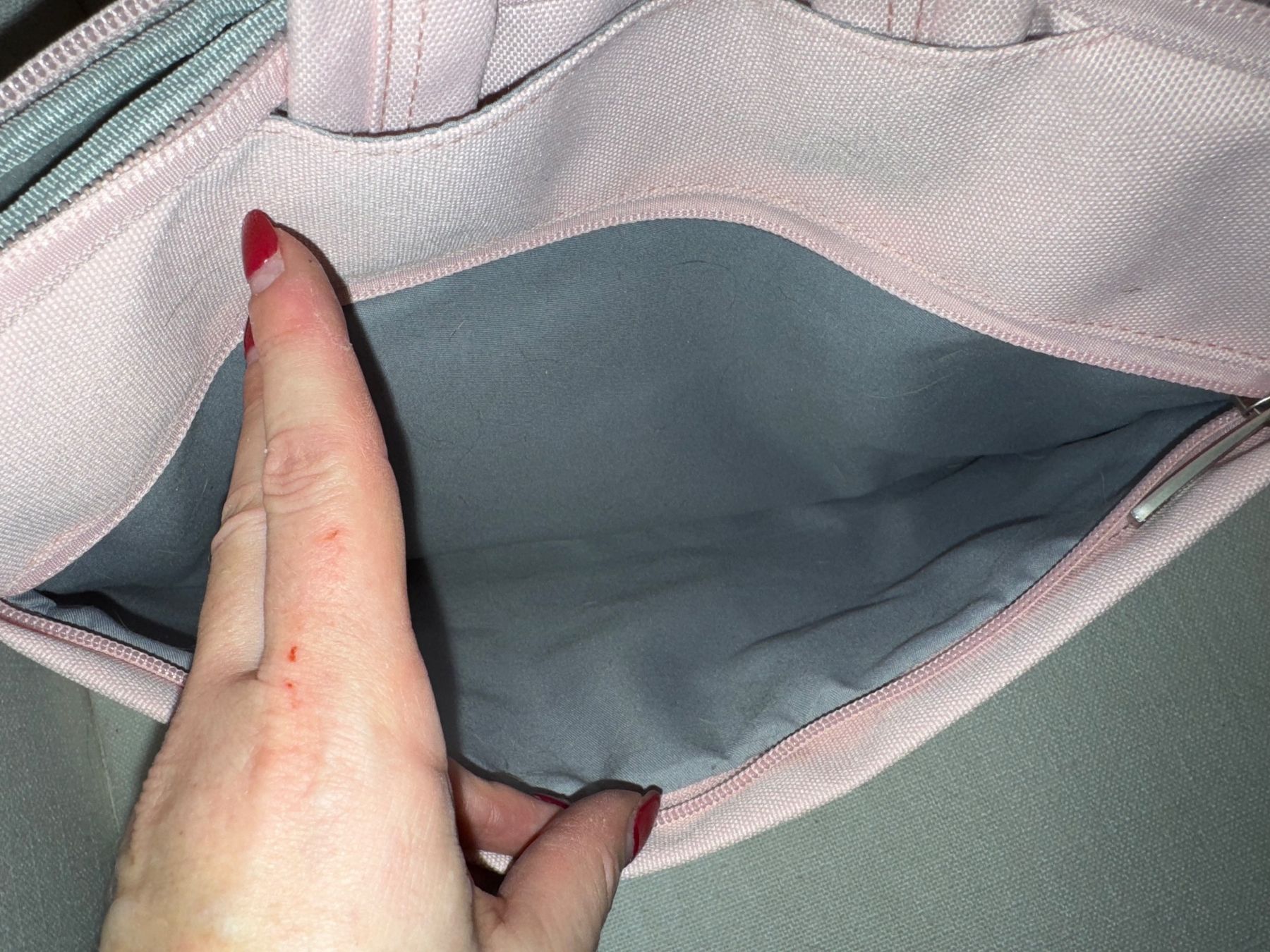 Borse da donna: Rosa Laptoptasche – Usato da Grosswangen venduto da shoes.bags.and.co 5