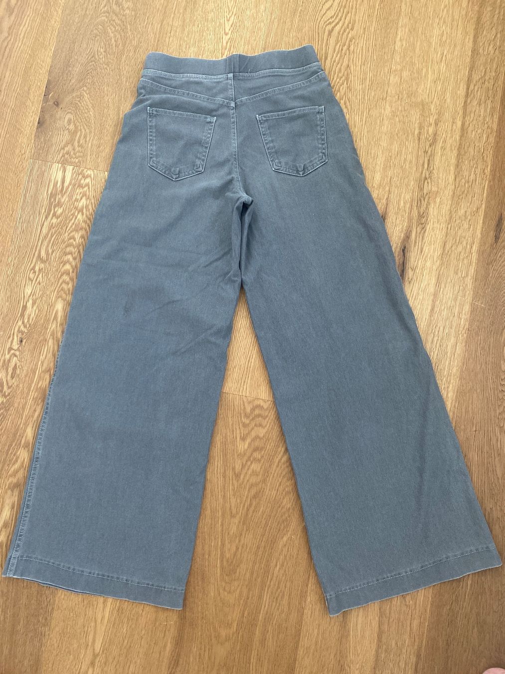 H&M Hosen: Weite Hose Gr. 152 – Gebraucht aus Esslingen von Tinsku 1