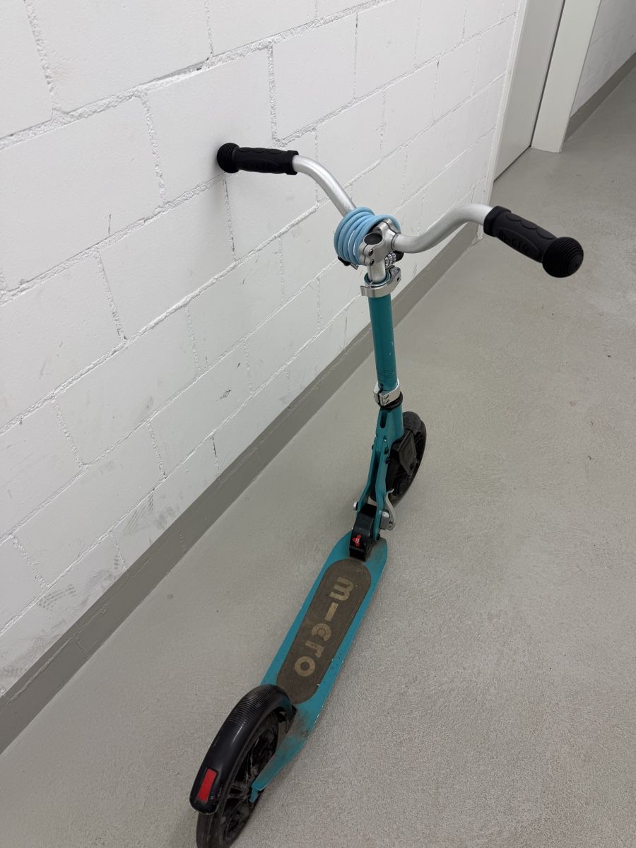 Micro Veicoli per bambini: Micro Scooter Turquoise – Used, Fully Functional – Usato da Zürich venduto da ana_t7ff 2