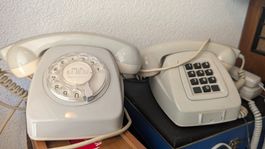 2 Vintage Telefone, funktionierend