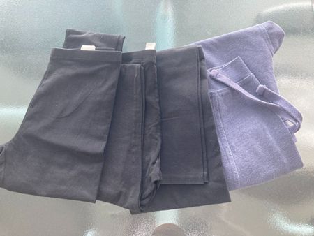 3x Leggings schwarz + 1 Jogginghose blau, S/XS, z.T. neu