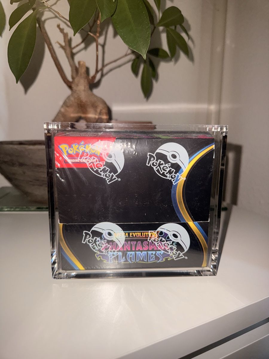 Pokémon Carte collezionabili: Display/Booster Box Phantasmal Flames + acrylic – Nuovo e nell'imballaggio originale da Carouge GE venduto da MonkeyD