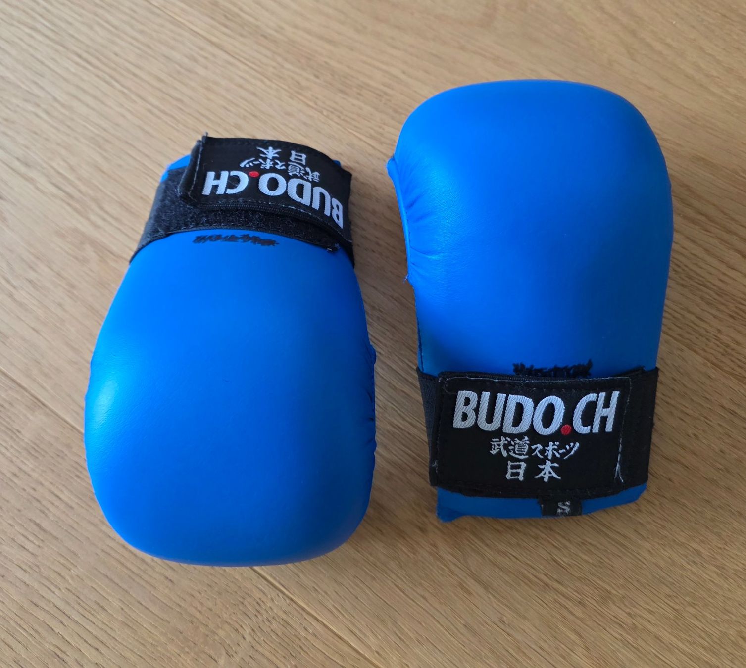 Guanti & manicotti: Budo.ch Handschutz Kinder Gr S – Usato da Richterswil venduto da adora88 1
