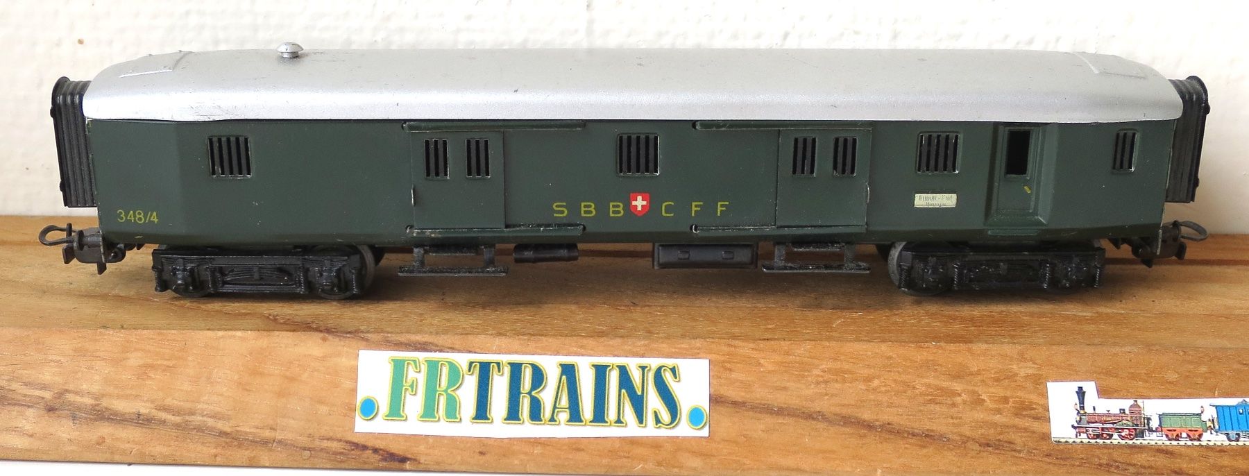 Märklin Modellini di ferrovie: MARKLIN 4017 SBB CFF FOURGON A BAGAGES LEGER – Usato da Gland venduto da FRtrains 1