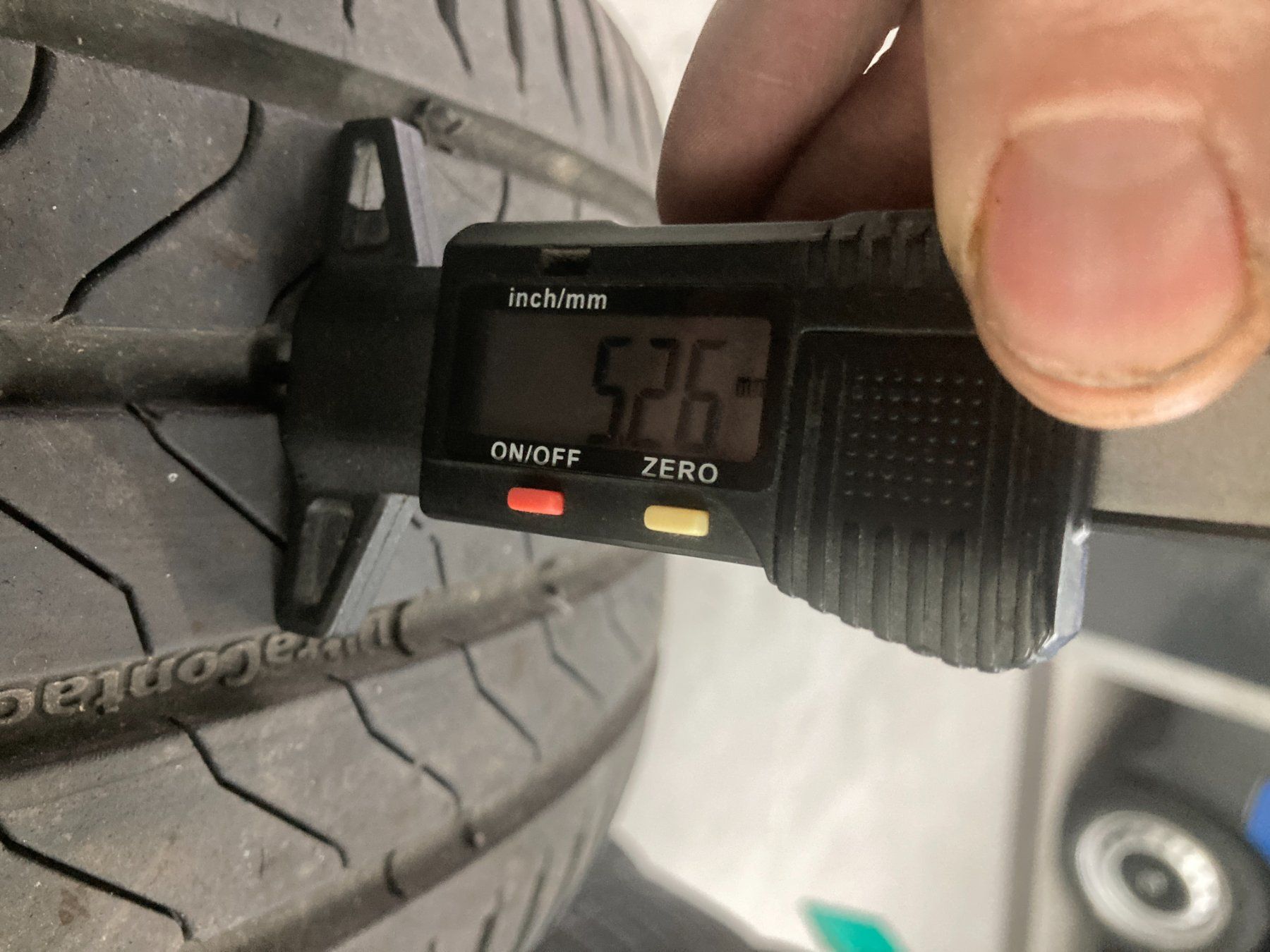 Continental Pneus & Kompletträder: 205/55R16 Sommerpneu Continental – Gebraucht aus Cham von WB2223 5