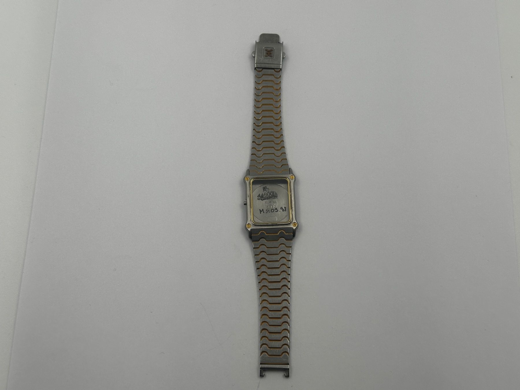 Ebel Uhren: Ebel Tank Gehäuse mit Band und Glas ref: 181801 – Gebraucht aus Brüttisellen von AlphaOmega05