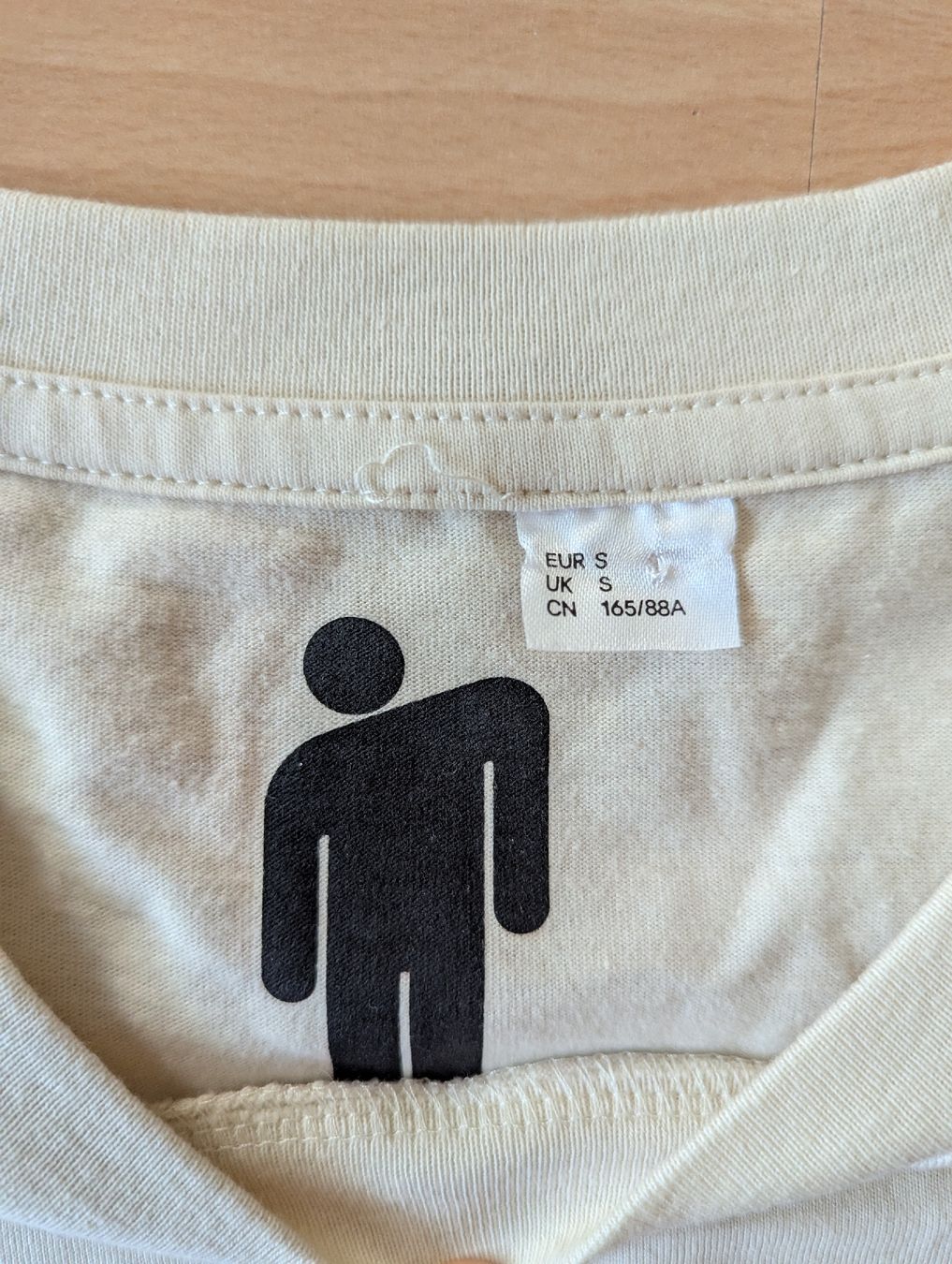 T-shirt: BILLIE EILISH - OFFICIAL TSHIRT – Usato da Biel/Bienne venduto da Soupape50 4