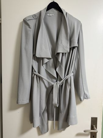 Leichter Sommer Trenchcoat von Object, Grösse M, Grau