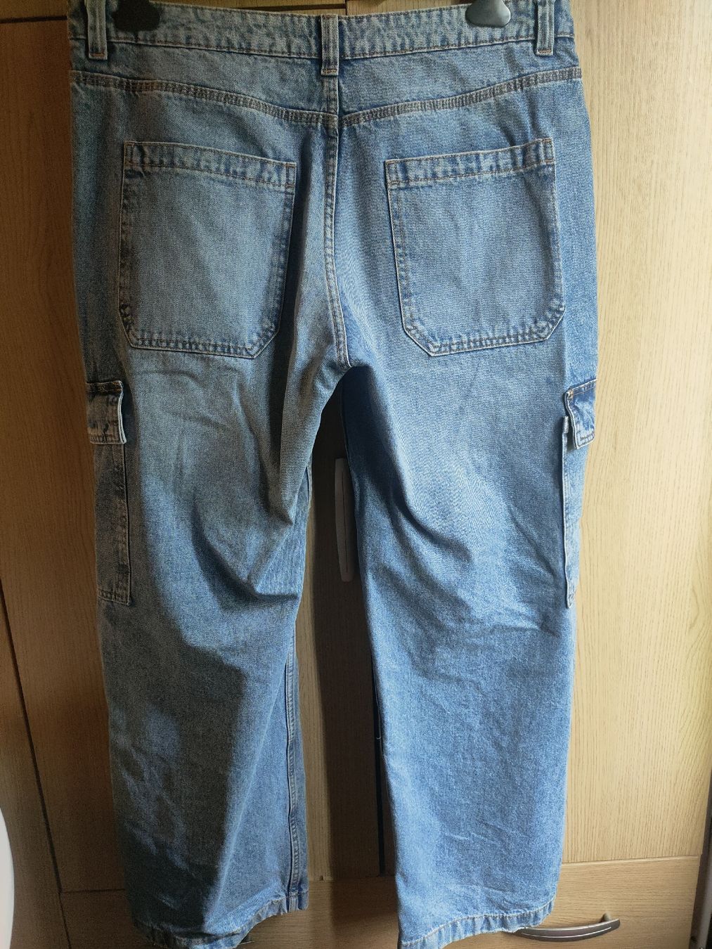 Bershka Jeans: Jean cargo bleu, taille 44 – Neu (gemäss Beschreibung) aus Lausanne von Cassandra11 1