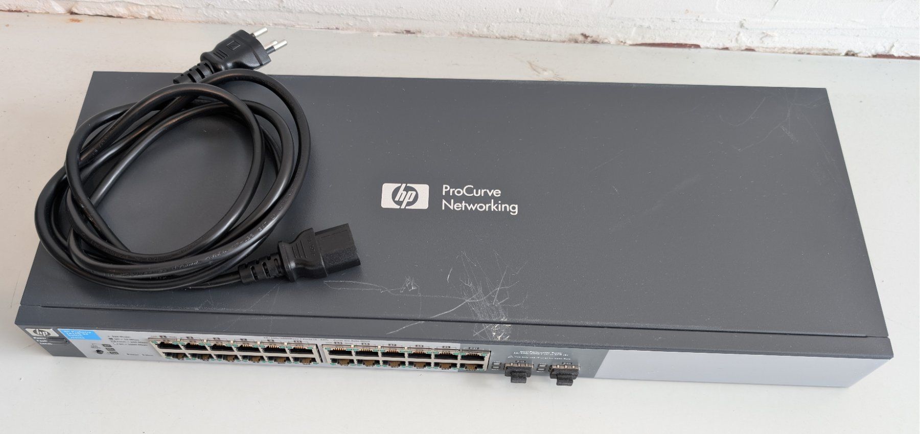 Hewlett Packard Hub & Switch: HP ProCurve 1810G-24 Switch – Usato da Dietlikon venduto da ComdatAG