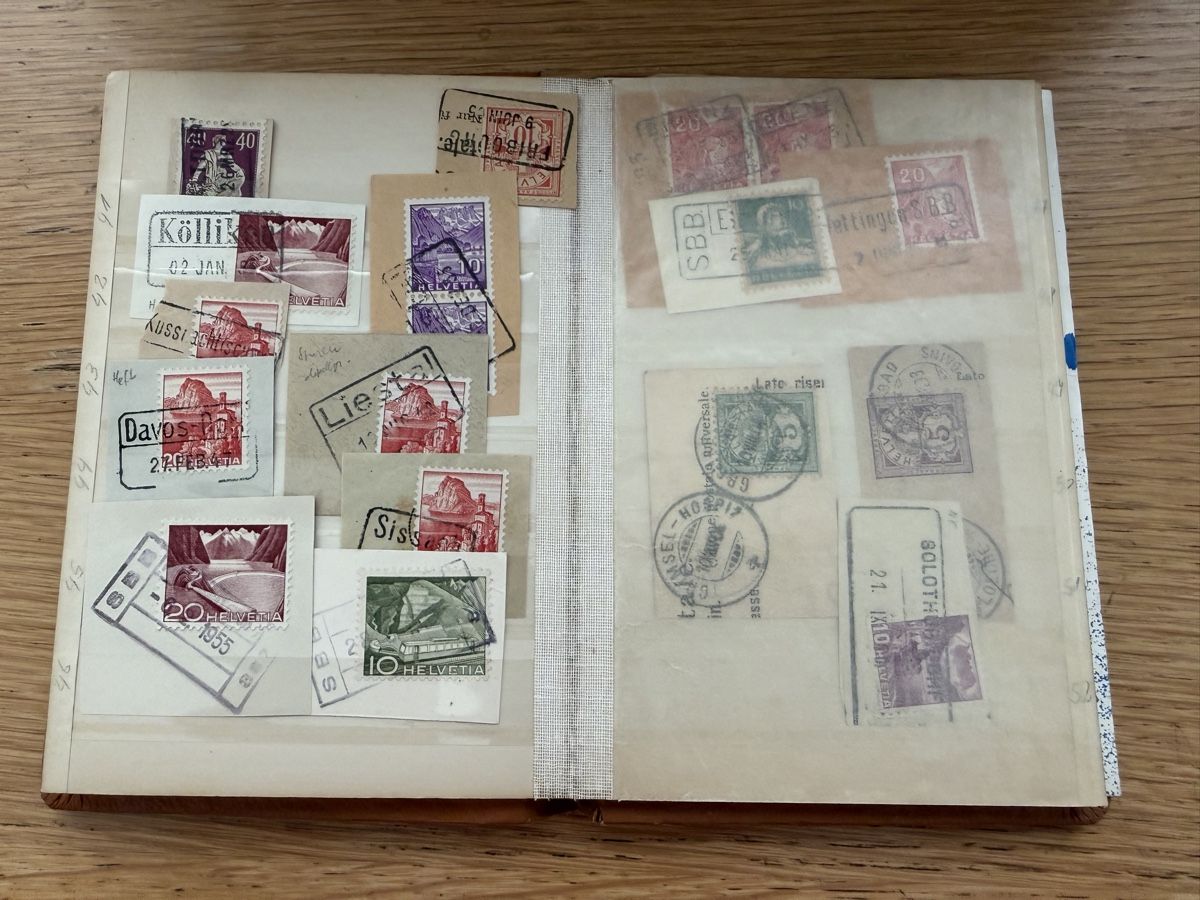 Tutti i francobolli: Kleines Album Schweizer Briefmarken  – Usato da Murgenthal venduto da Tina_4055 3