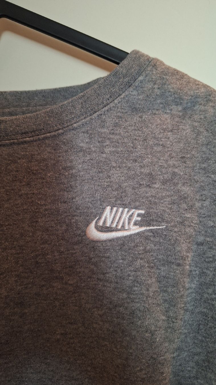 Nike Pulls et sweat-shirts: Nike Pullover grau – D'occasion à Winterthur par _lxeah 1
