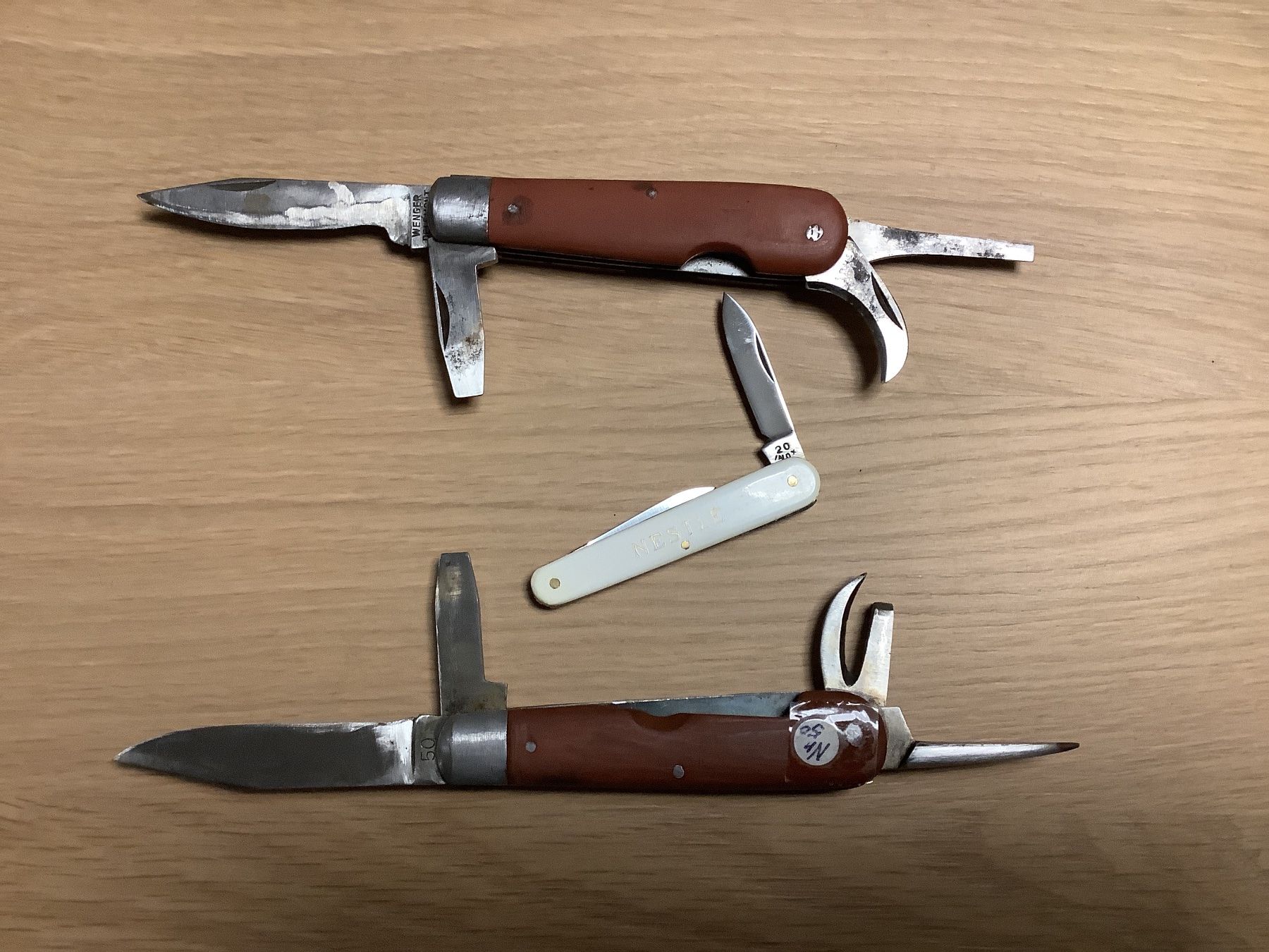 Wenger Taschenmesser: Wenger 41 - Elsener 50 – Gebraucht aus Holzhäusern ZG von tho_8my6