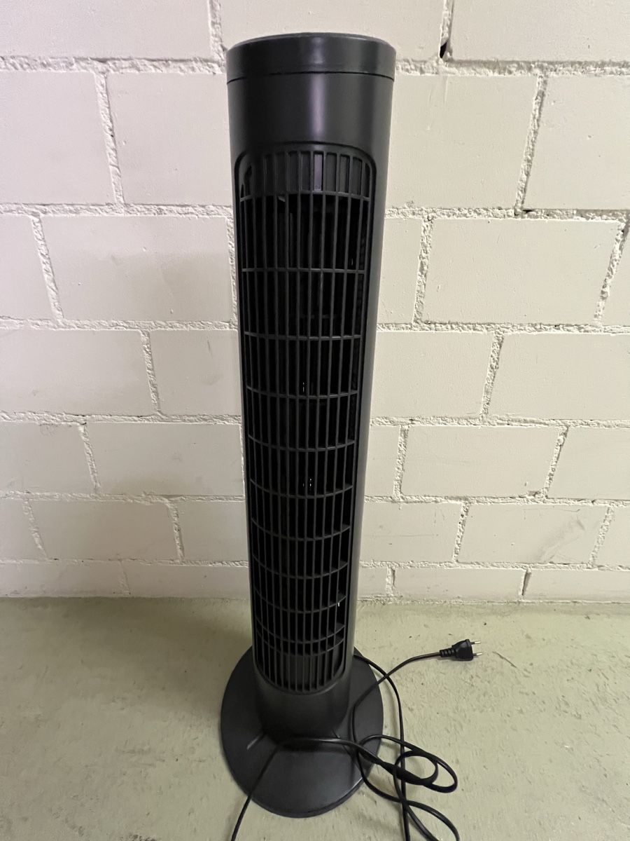 Ventilatoren: Easy Home Turmventilator, neuwertig, schwarz, Top! – Gebraucht aus Bachenbülach von Manolo007