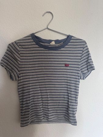 Levis Top