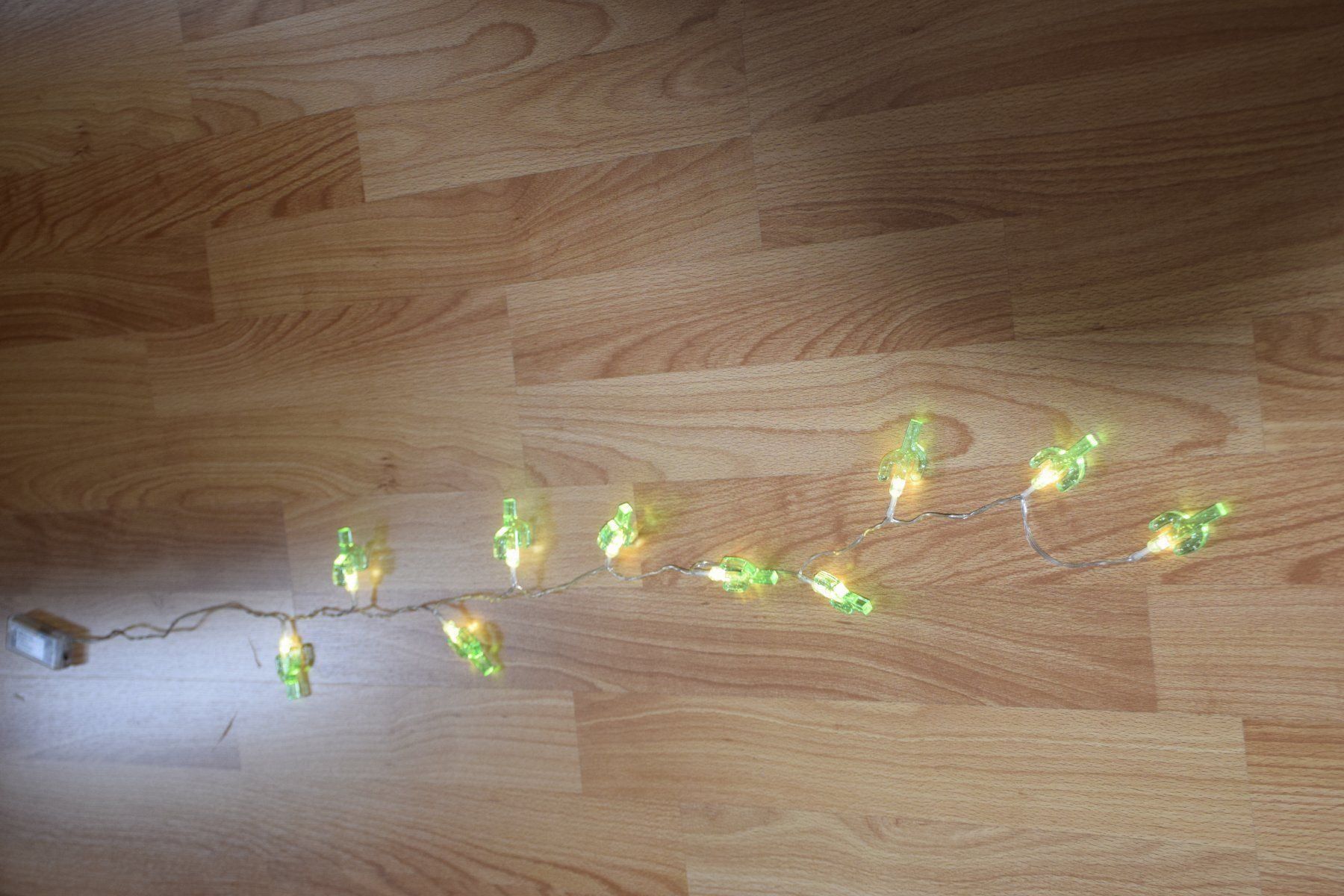 Ghirlande e barre luminose: Lichterkette mit 10 Led Kaktus – Nuovo e nell'imballaggio originale da Wetzikon ZH venduto da Wetzicardo25 2