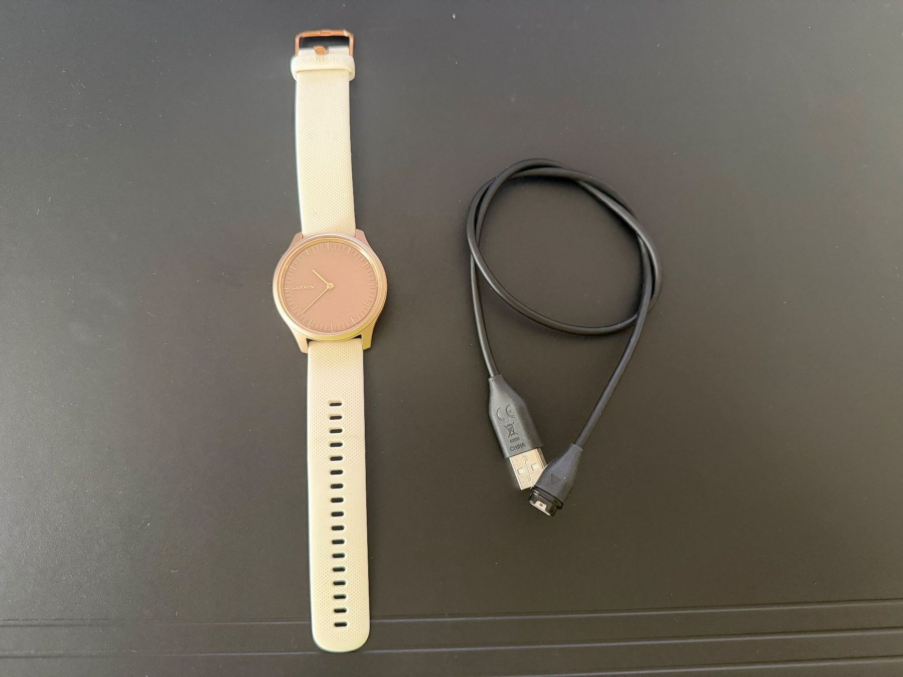 Garmin Smartwatch: Garmin Vivomove Style – D'occasion à Stansstad par pet_gcb8 2