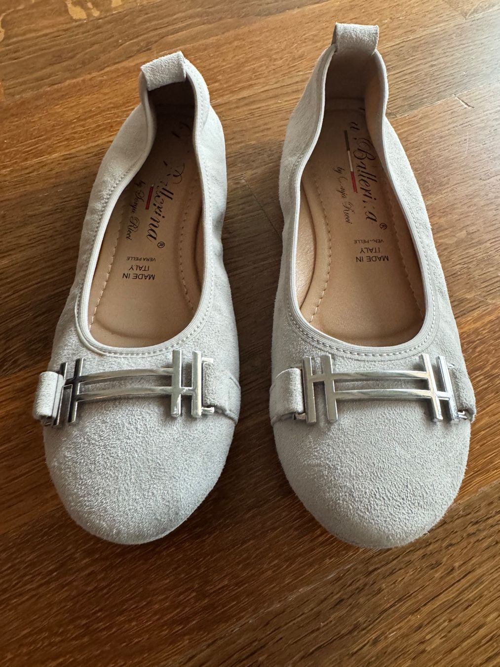 Scarpe da donna: Sonja Ricci Ballerinas, Gr. 37, grau – Usato da Lausanne venduto da AufLiebesehen 1