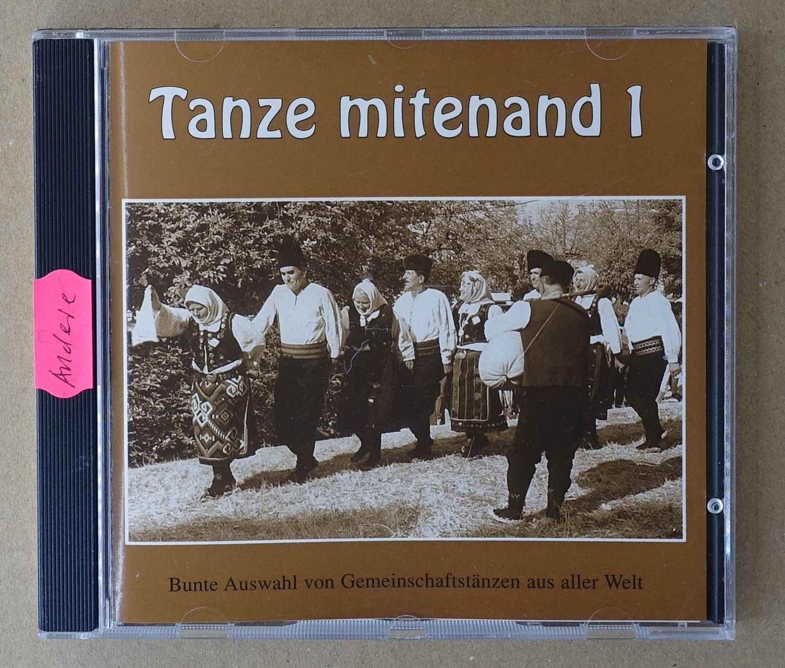 CD: Tanze mitenand 1 - D3 – Usato da Sessa venduto da discoverymedia